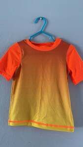 Cat & Jack Kids Orange Yellow Ombre Short Sleeve Rash Guard Swim Shirt 2T